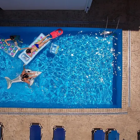 Marvi Hotel Kamena Vourla